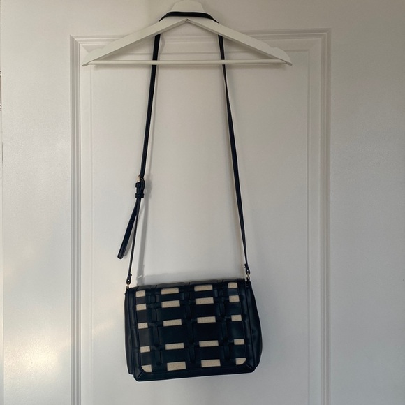 Black and Crean Woven Stye Crossbody Purse - a new day target bag - Picture 1 of 7